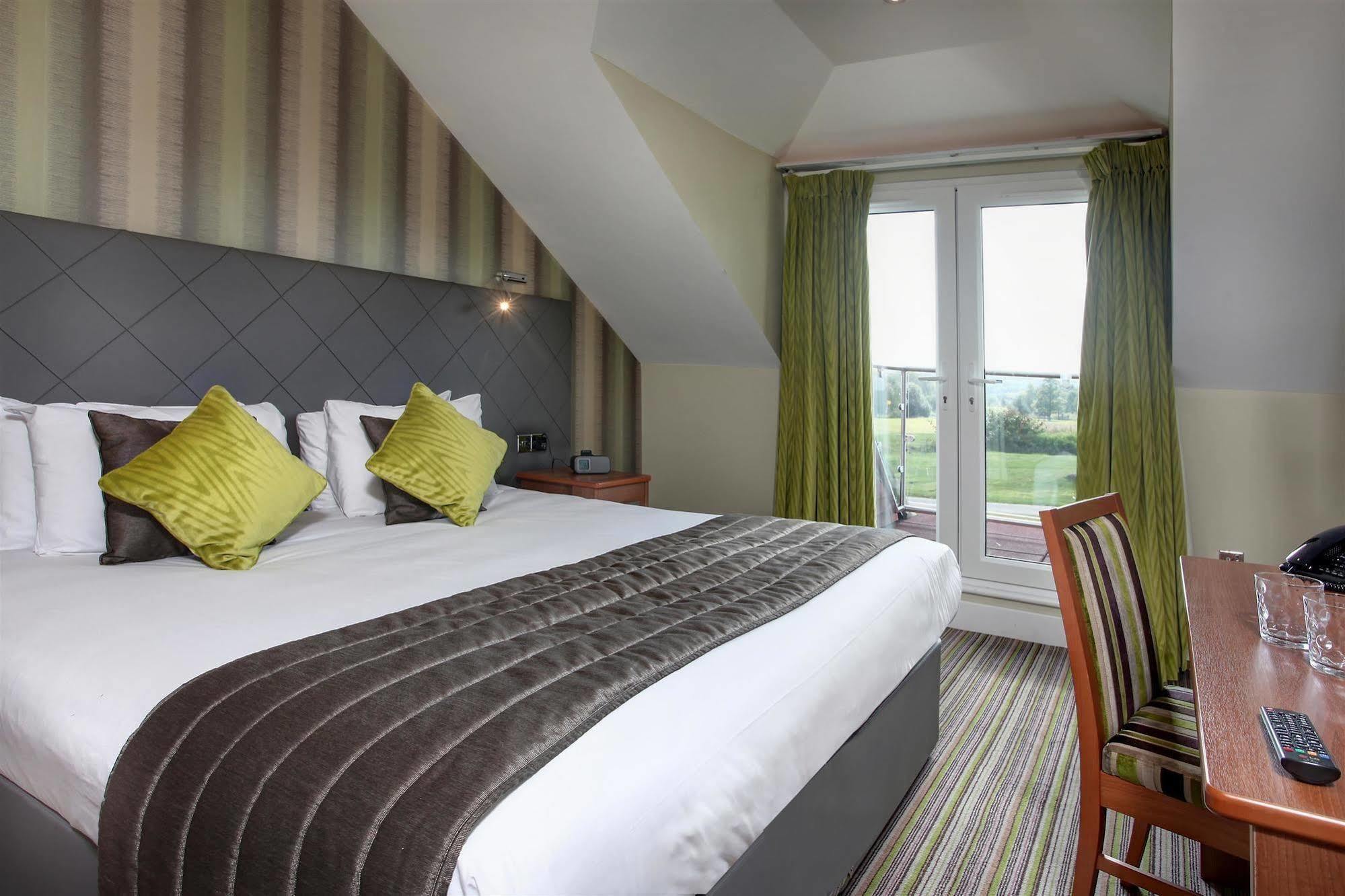 Magnolia Park Hotel, Golf & Country Club Boarstall Екстериор снимка