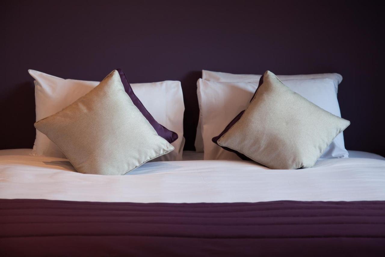 Magnolia Park Hotel, Golf & Country Club Boarstall Стая снимка