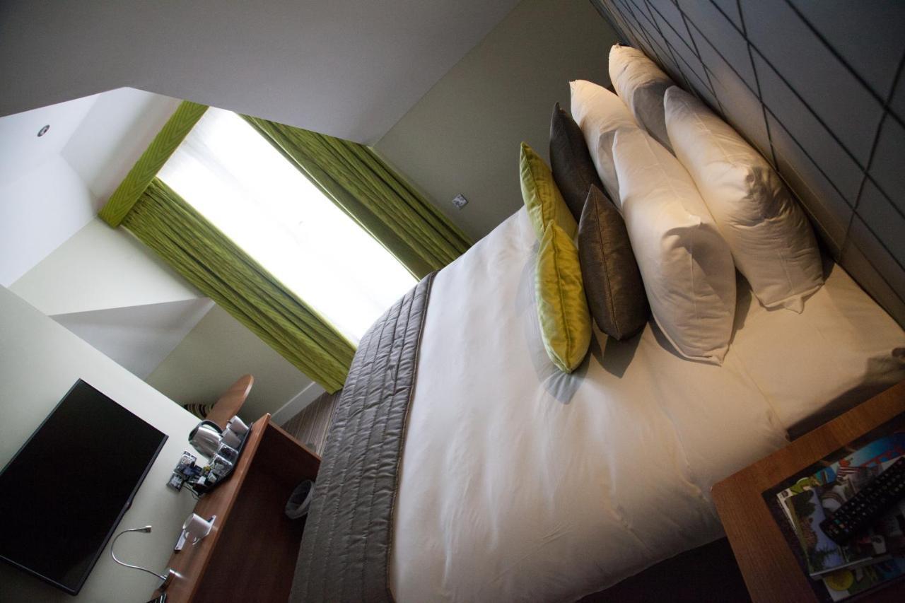 Magnolia Park Hotel, Golf & Country Club Boarstall Екстериор снимка